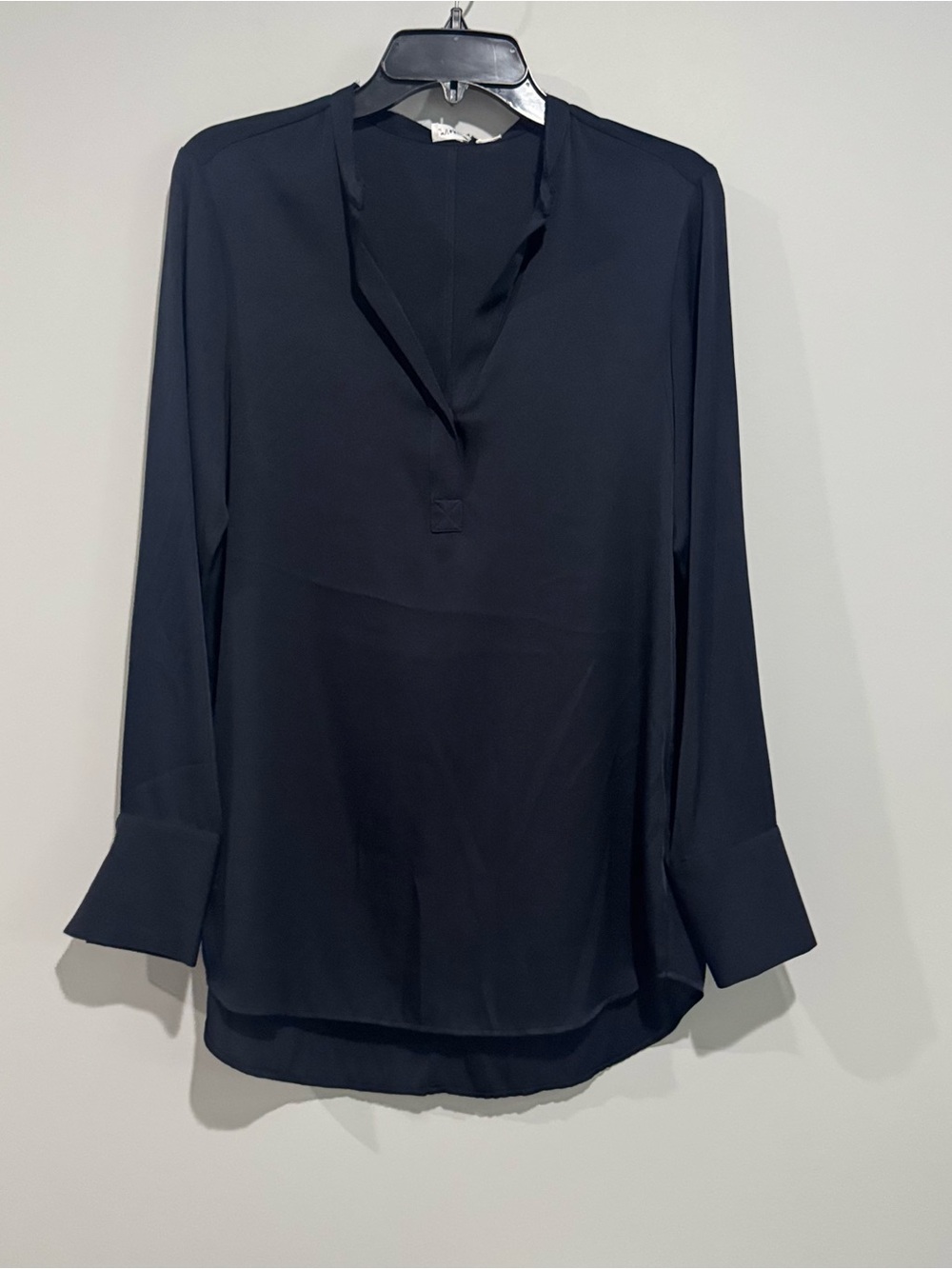 NWT Filippa K Silk Classic Long-Sleeve V-Neck Blouse Size 34